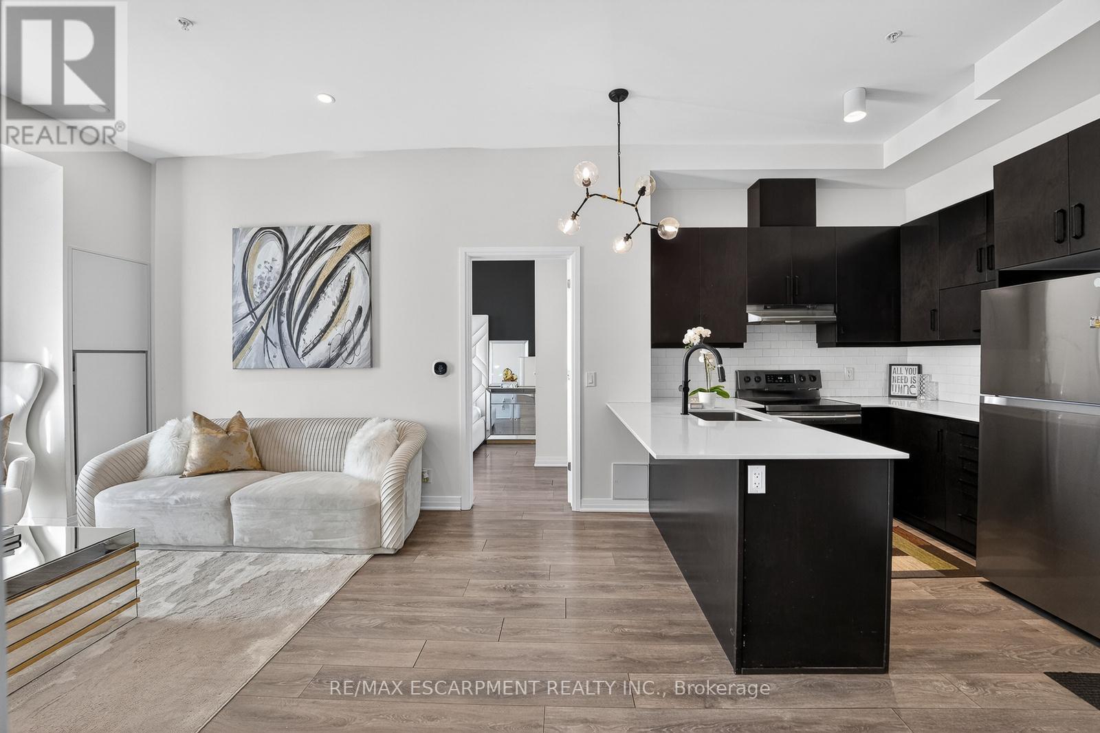 #631 1105 LEGER WAY - 7