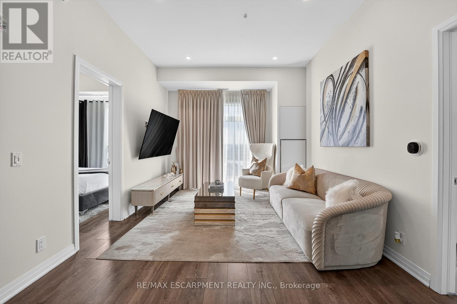 #631 1105 LEGER WAY - 4