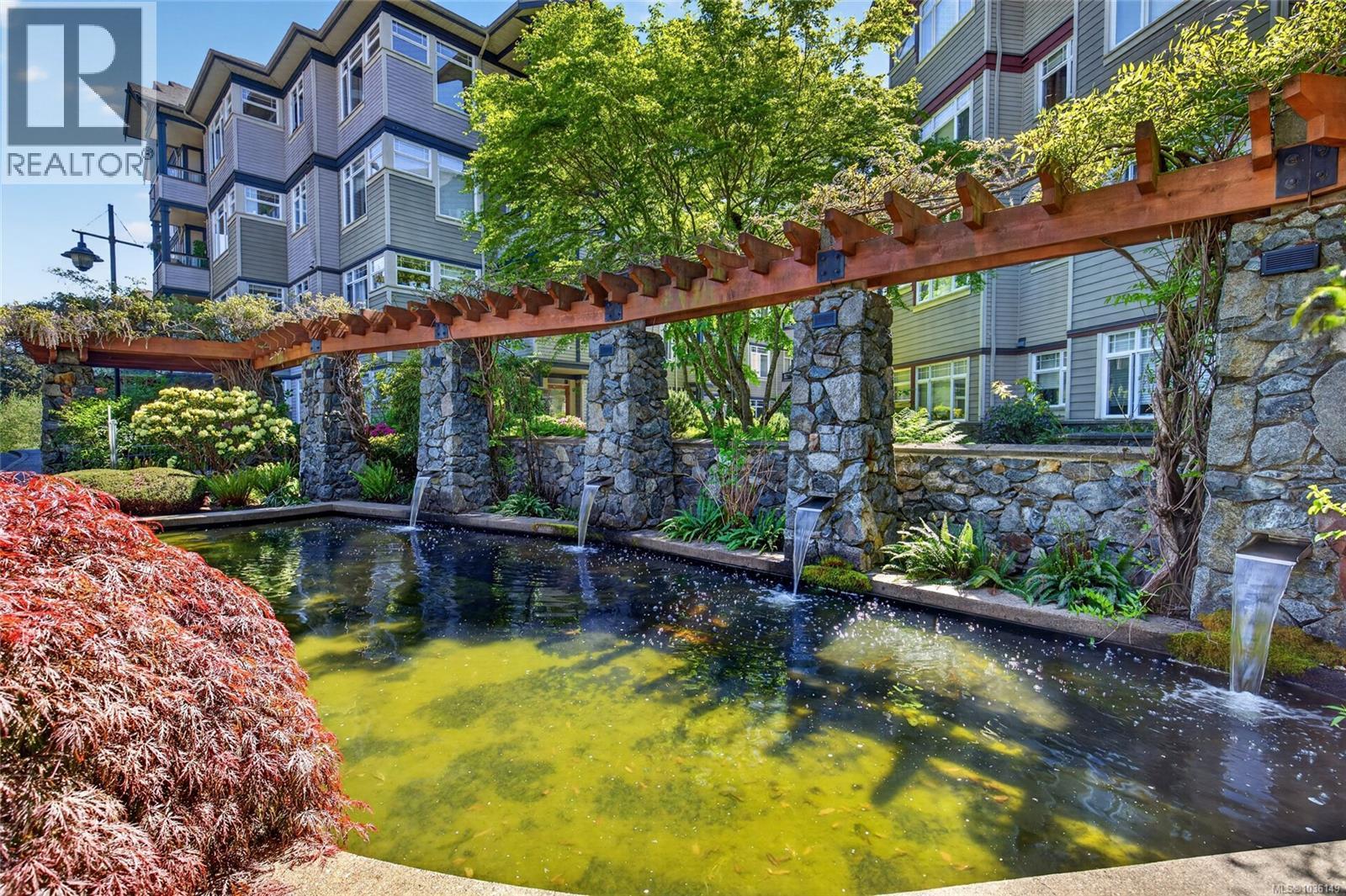 303E 1115 Craigflower Road, Esquimalt