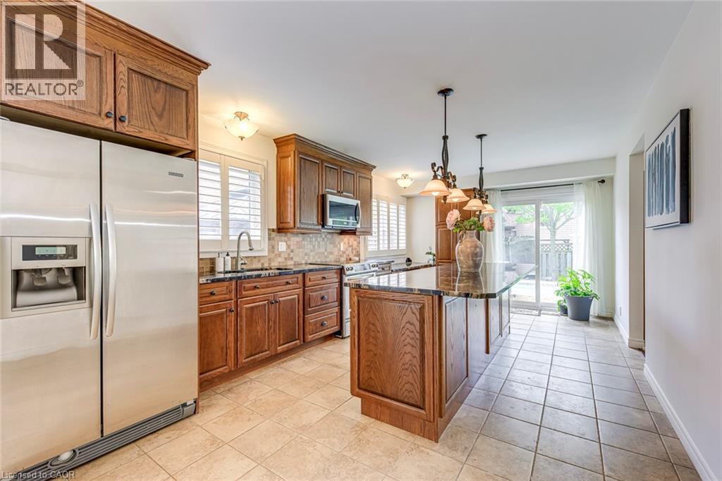 43 NISKA Drive, Waterdown, Ontario, L0R2H3 — Photo 12
