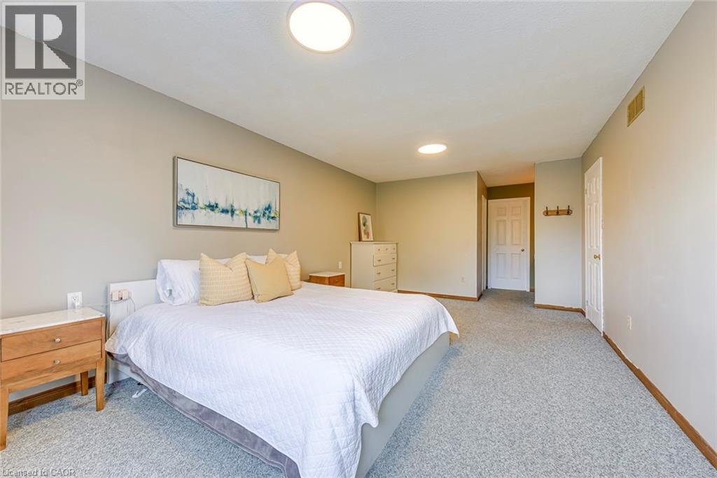 43 NISKA Drive, Waterdown, Ontario, L0R2H3 — Photo 25