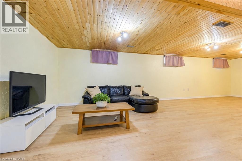 43 NISKA Drive, Waterdown, Ontario, L0R2H3 — Photo 42