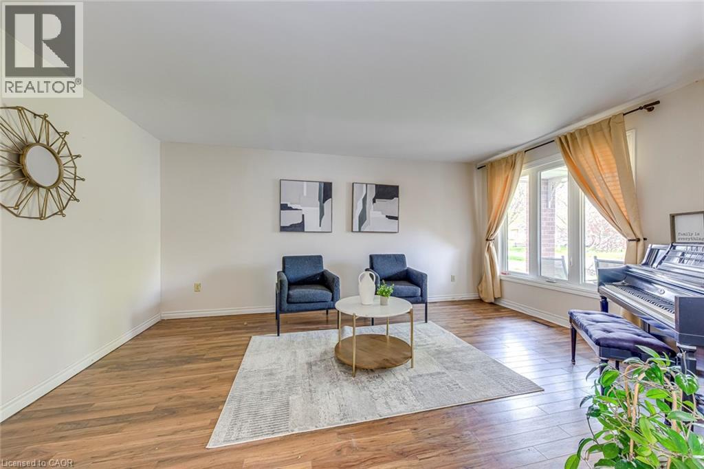 43 NISKA Drive, Waterdown, Ontario, L0R2H3 — Photo 7