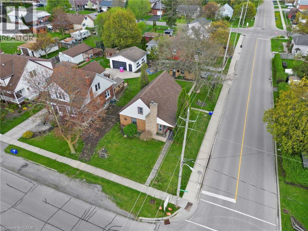 14 SHERRING Street N - 42