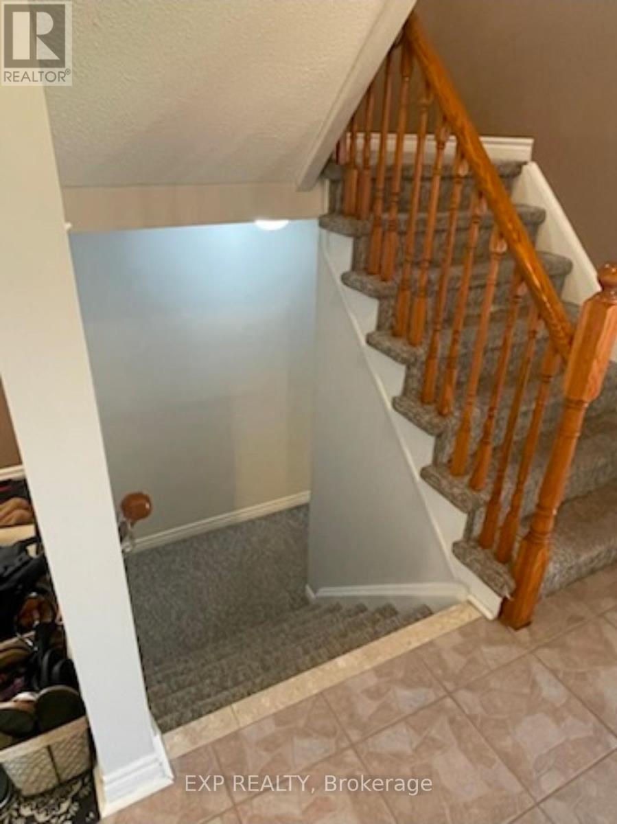 33 WRENDALE CRESCENT - 11