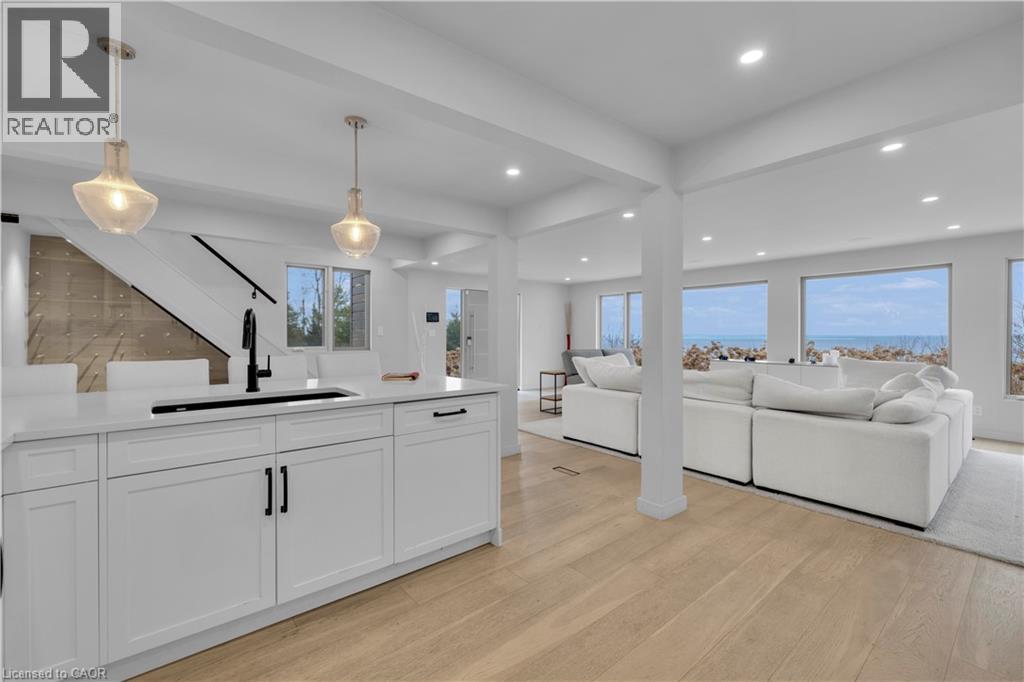 434 FRONT Road - 6