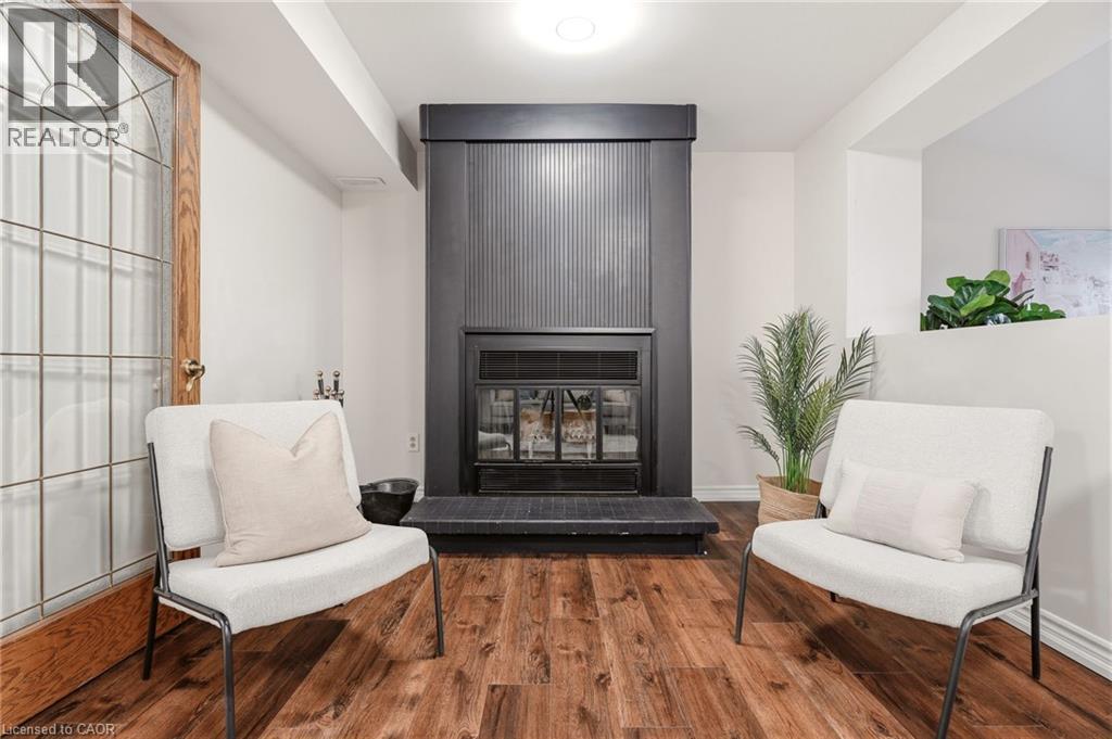 694 MULLIN Way, Burlington, Ontario, L7L4J7 — Photo 6