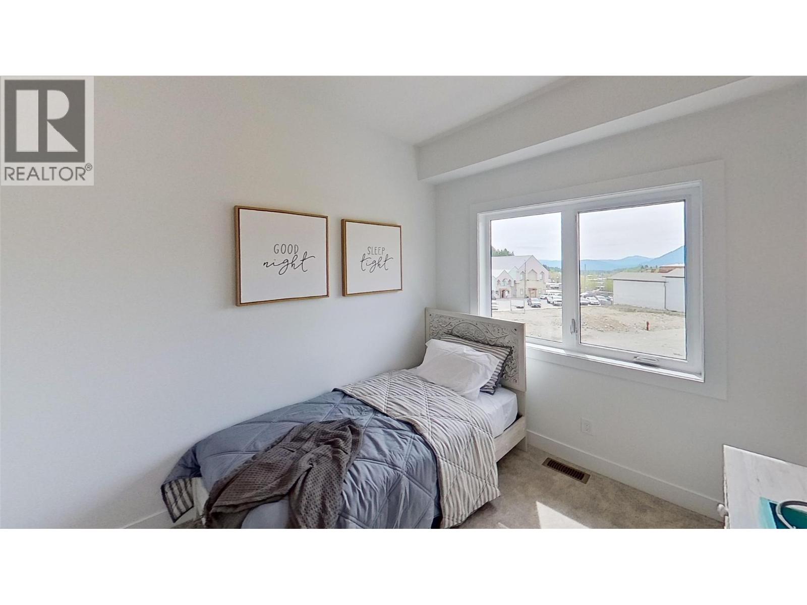 #204 70 Boundary Street - 13