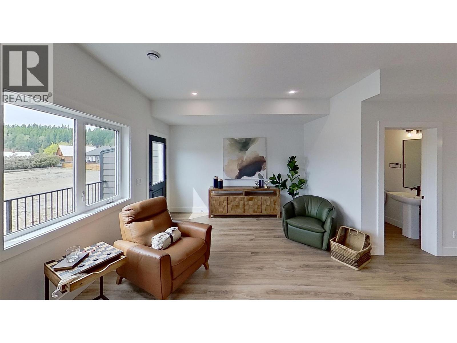 #204 70 Boundary Street - 6