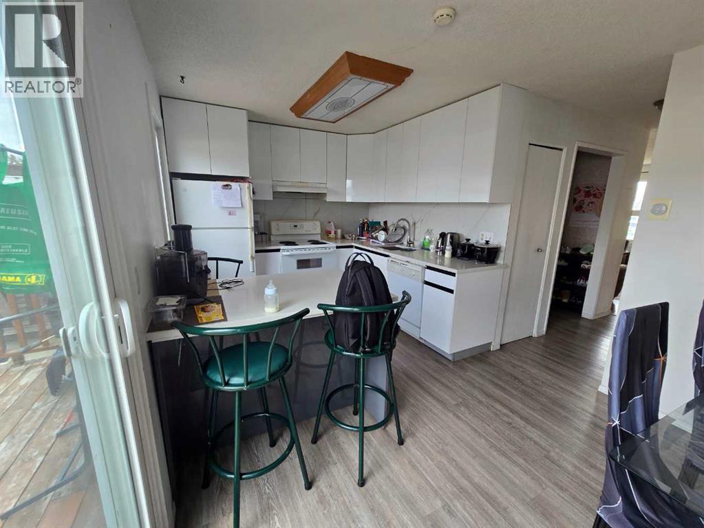 22 Whitman Close NE - 6