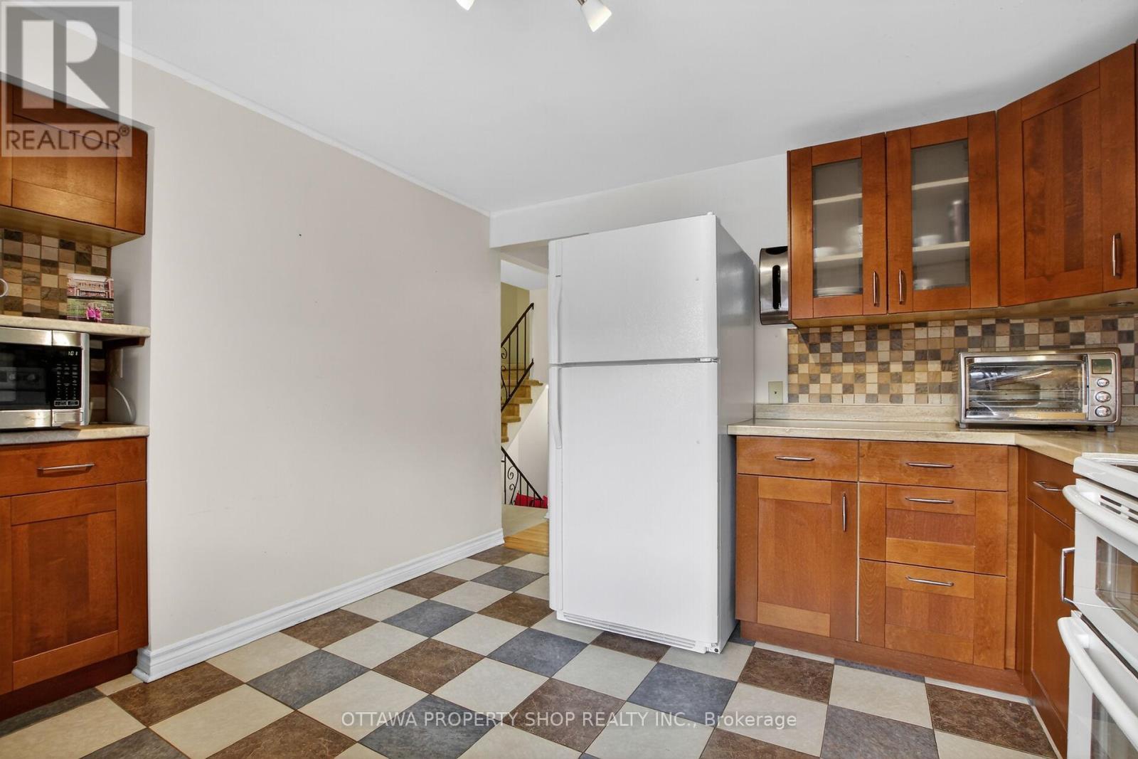 ##30 2 BERTONA STREET - 9