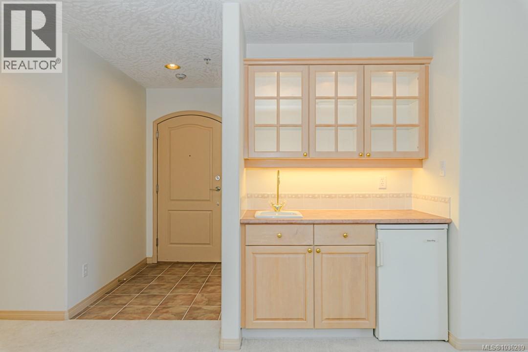 #104 1085 Tillicum Rd - 12