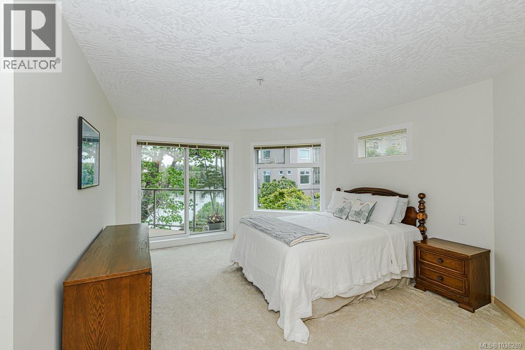 #104 1085 Tillicum Rd - 16