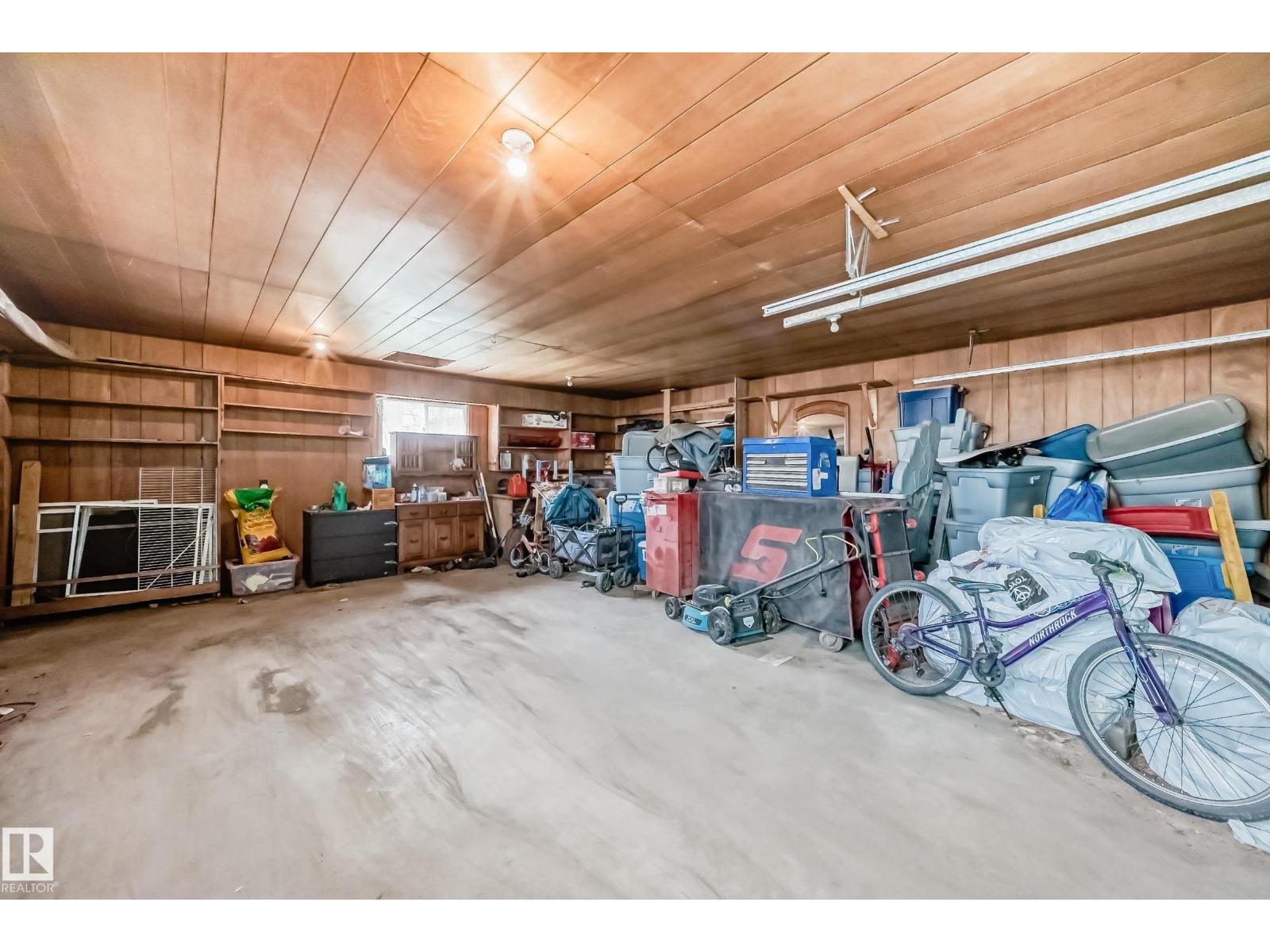 12825 102 ST NW, Edmonton