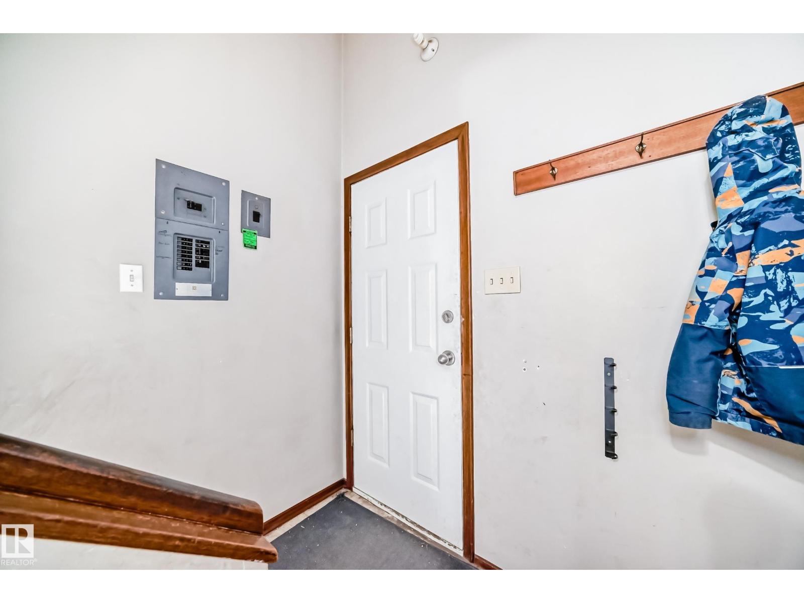 12825 102 ST NW, Edmonton