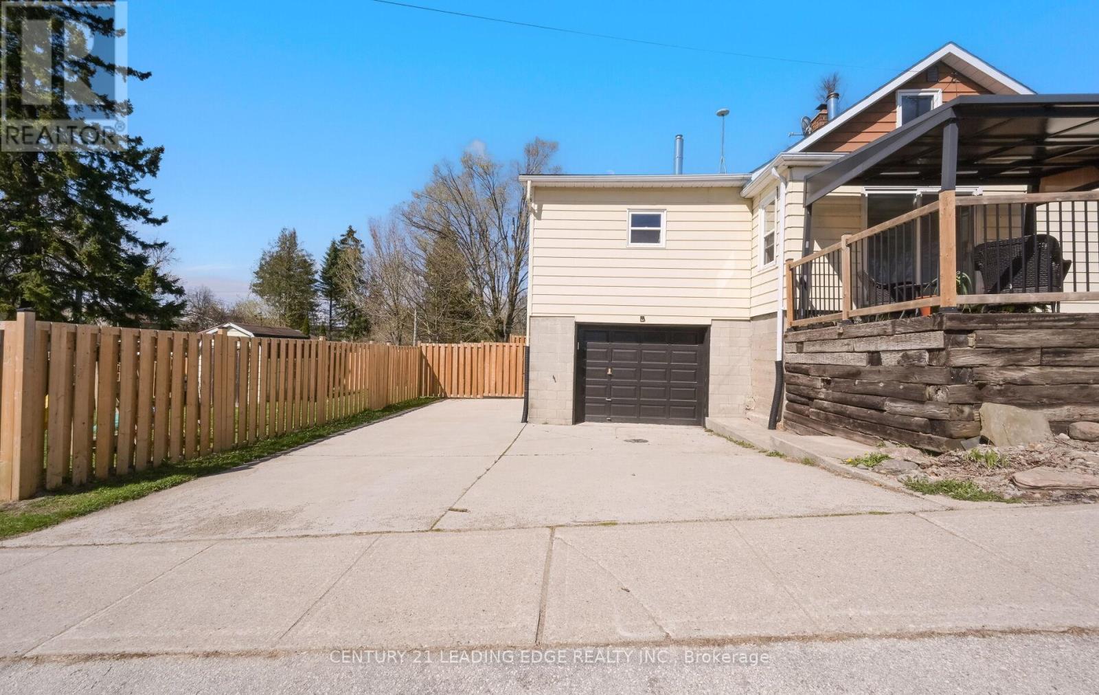 333 ANDREW STREET - 4