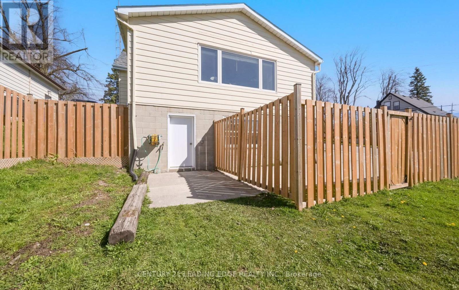 333 ANDREW STREET - 7