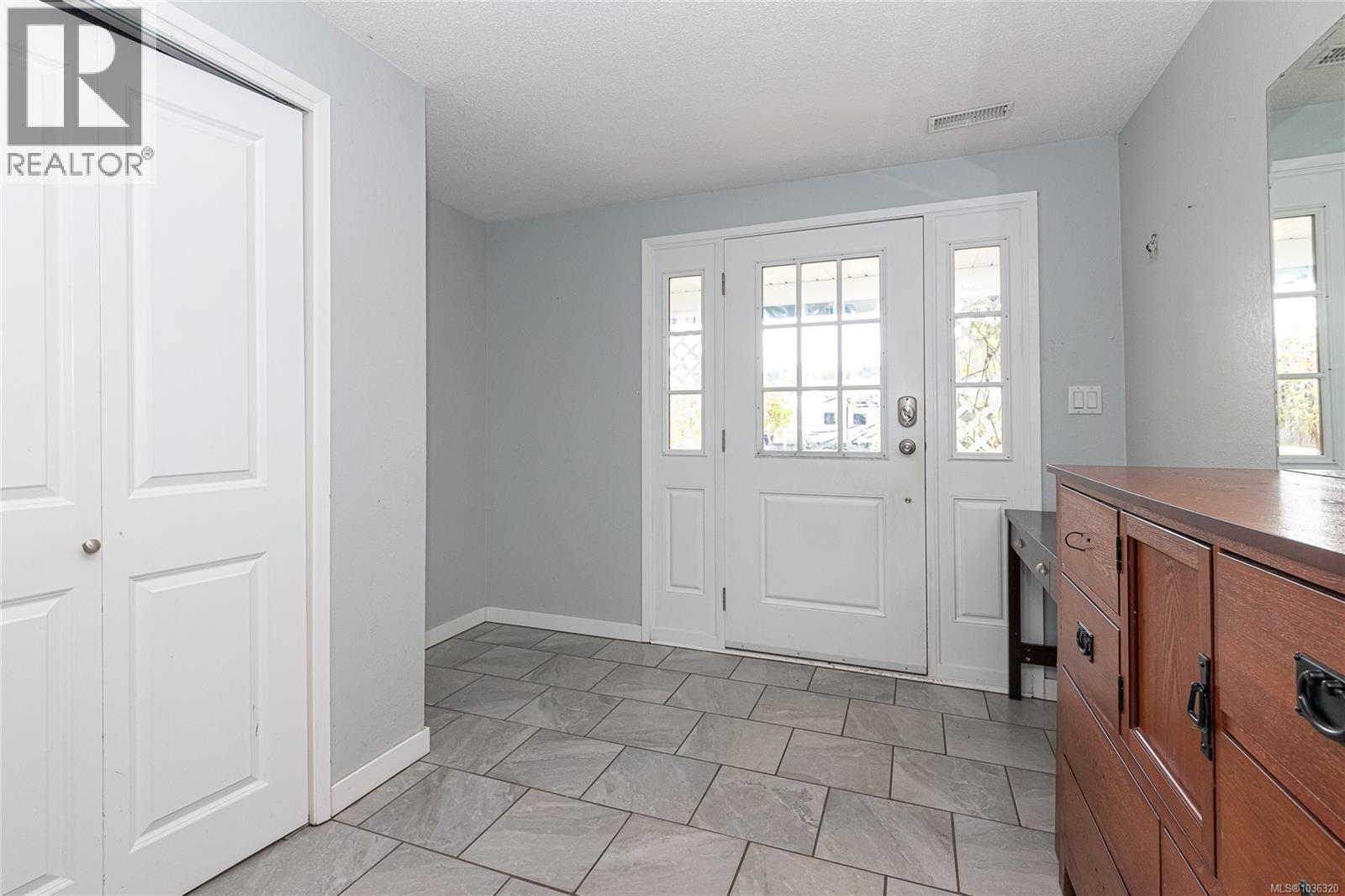  1268 Marchant Road, Central Saanich