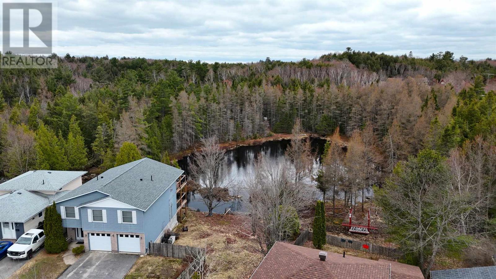 44 MacDonald CT, Elliot Lake, Ontario, P5A2V2 — Photo 3