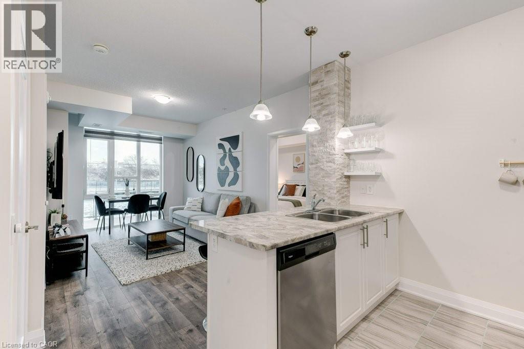 16 CONCORD Place Unit# 123, Grimsby, Ontario, L3M0J1 — Photo 9