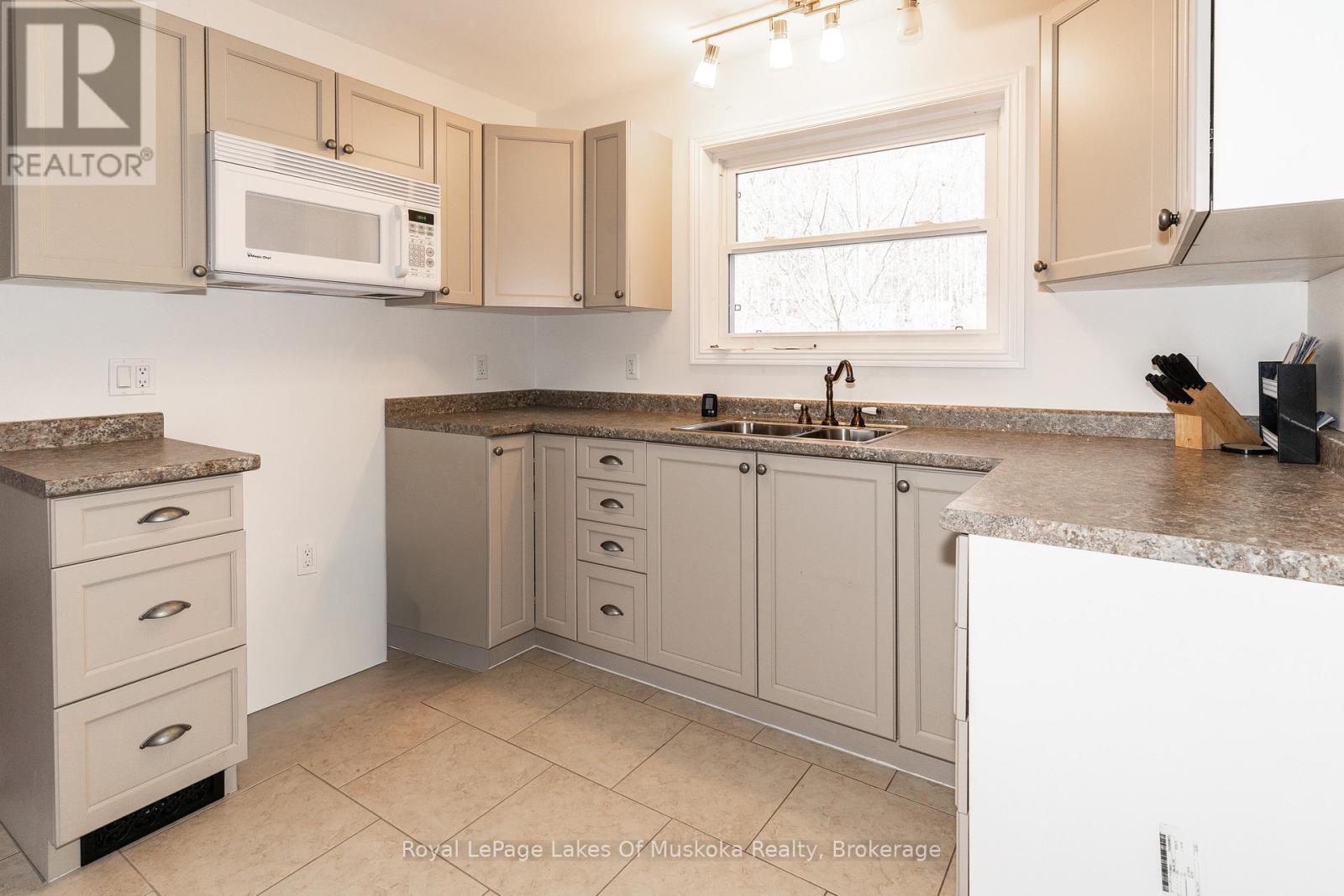 3511 BRUNEL ROAD - 10