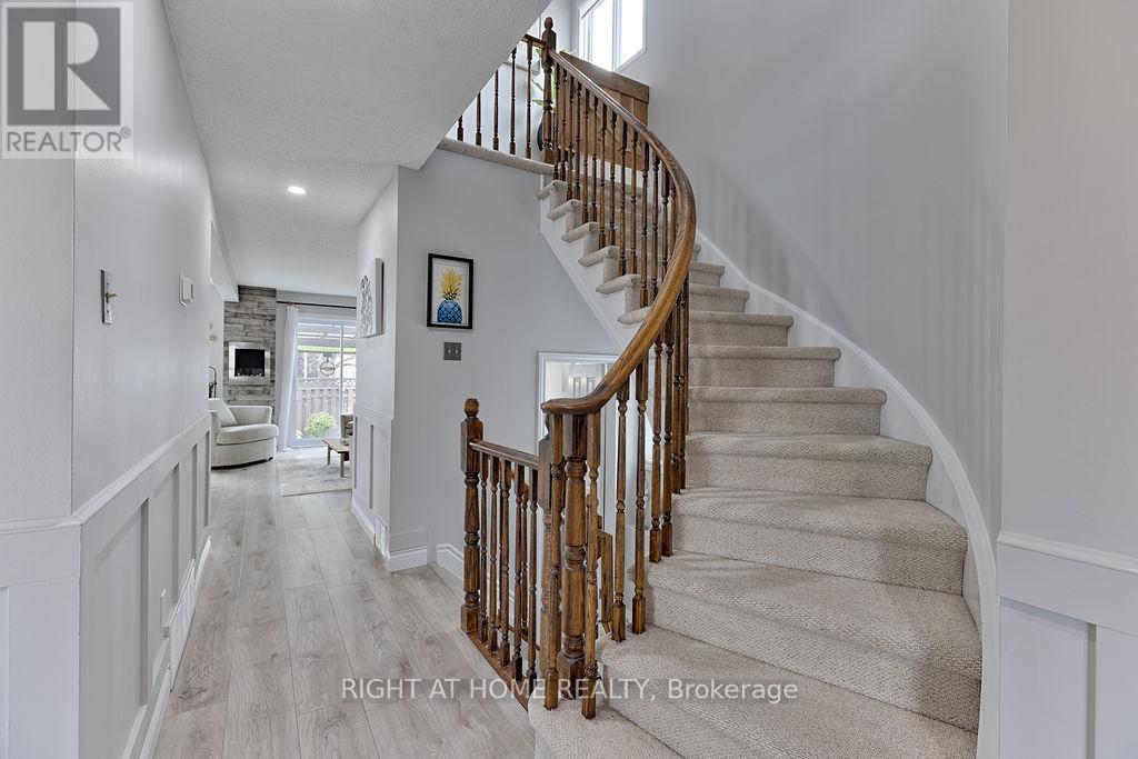 29 PEACOCK CRESCENT - 19