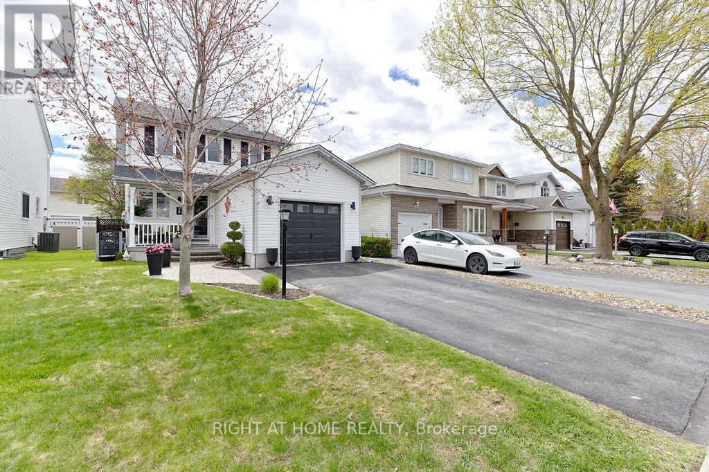 29 PEACOCK CRESCENT - 2
