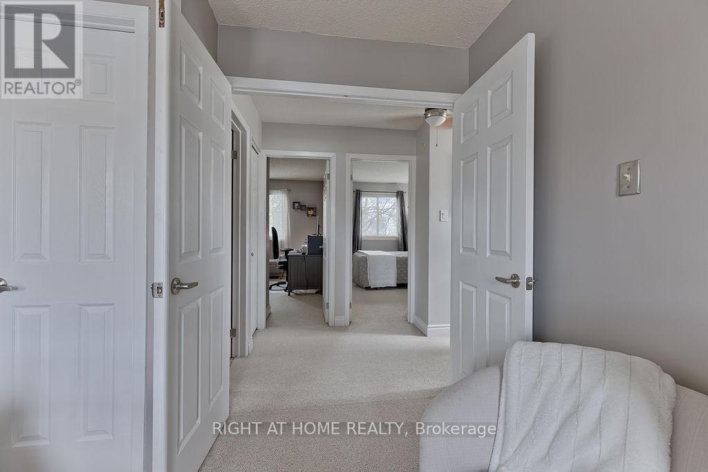 29 PEACOCK CRESCENT - 24