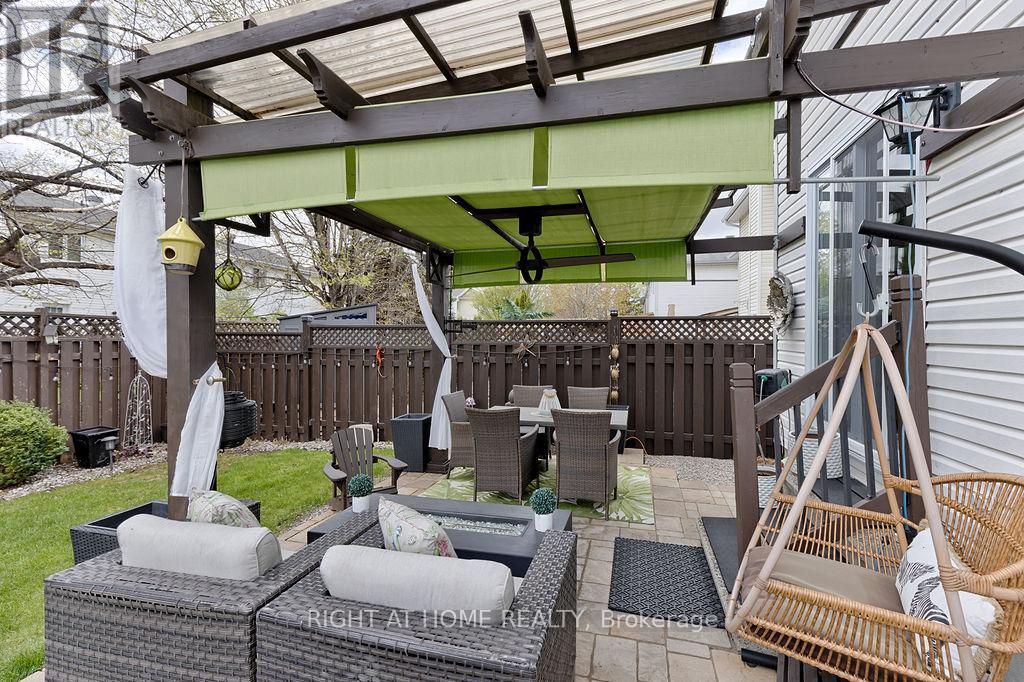 29 PEACOCK CRESCENT - 28