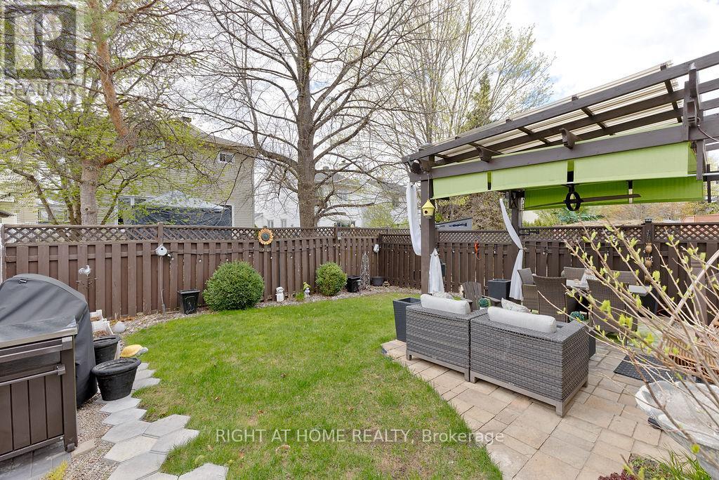 29 PEACOCK CRESCENT - 29