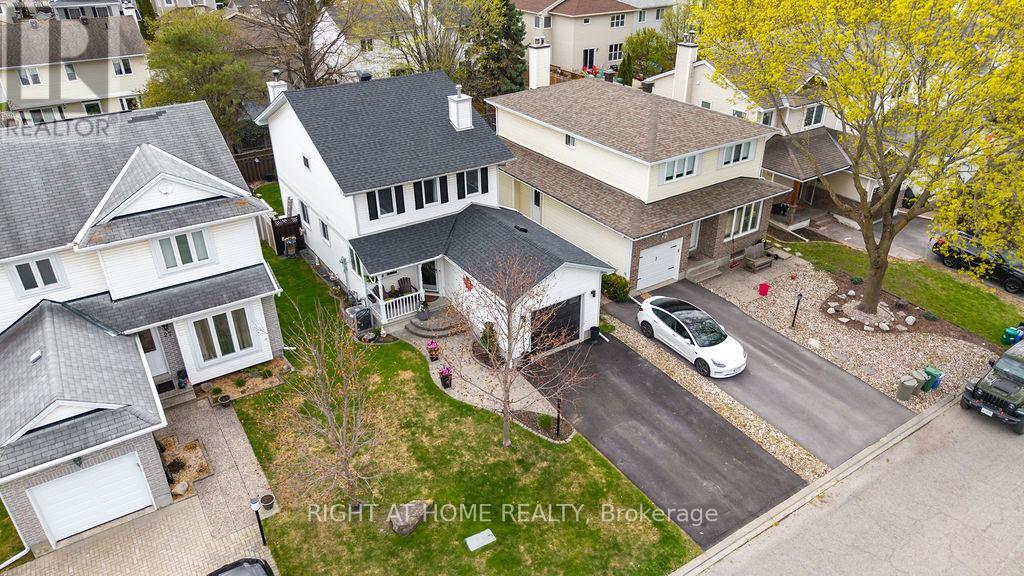 29 PEACOCK CRESCENT - 36