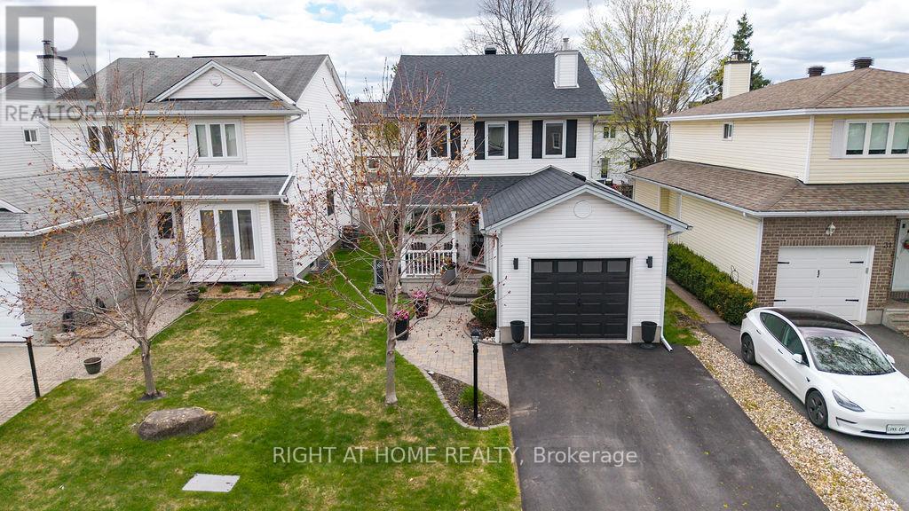 29 PEACOCK CRESCENT - 38