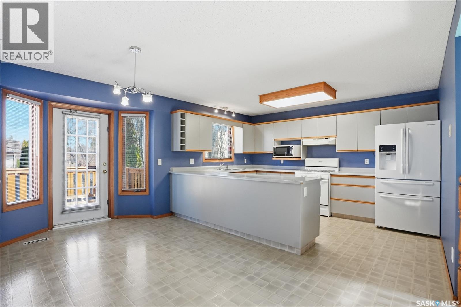 150 Adilman DRIVE — photo 9