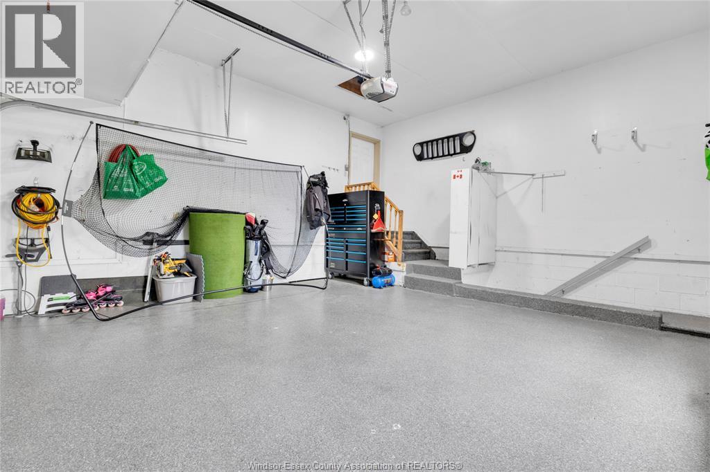 2048 Eugeni, Tecumseh, Ontario, N9K1B3 — Photo 23