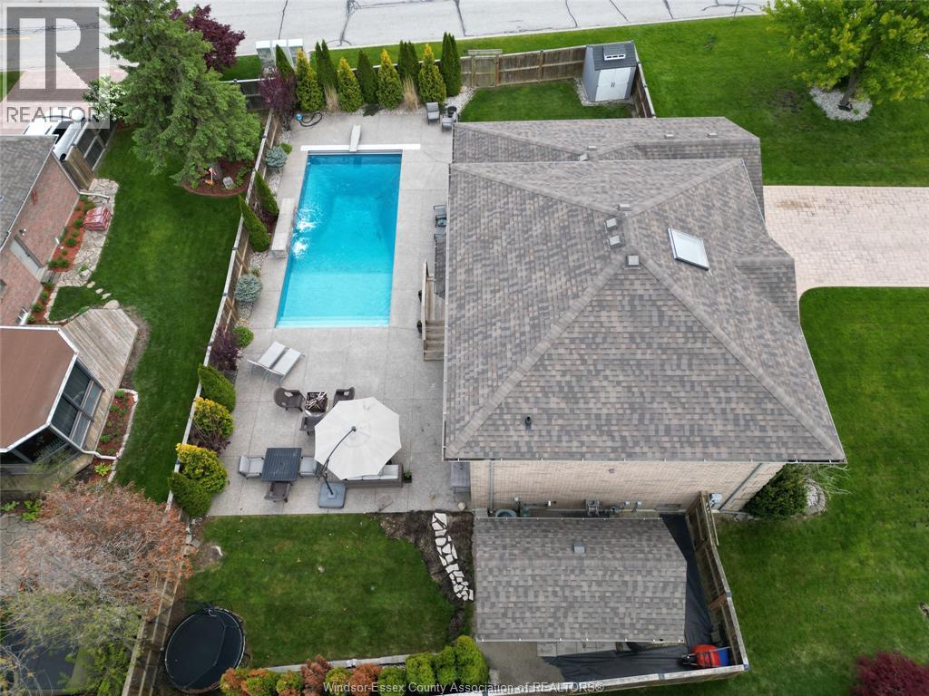 2048 Eugeni, Tecumseh, Ontario, N9K1B3 — Photo 29