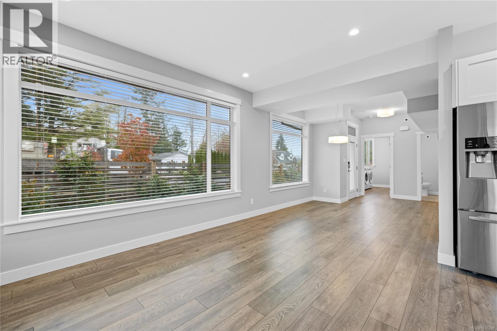 #D3 327 Hilchey Rd - 6