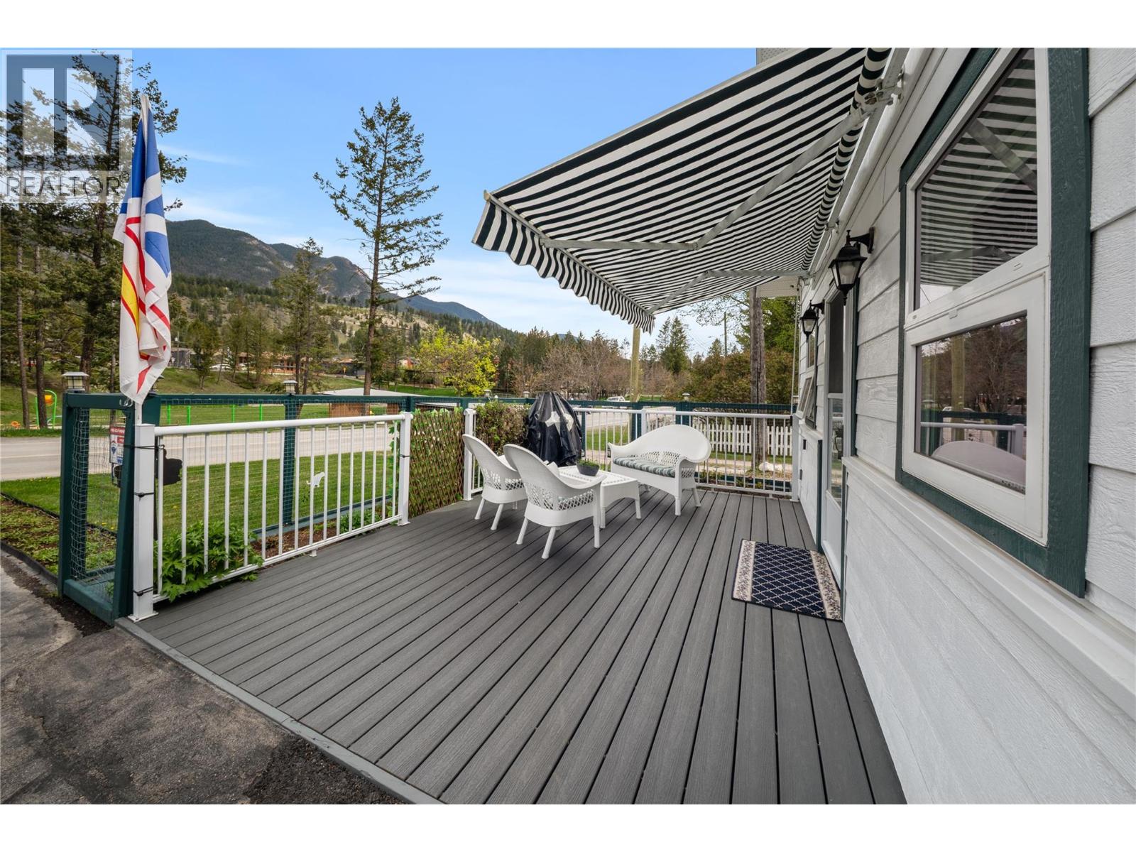 7527 Park Drive West - 11