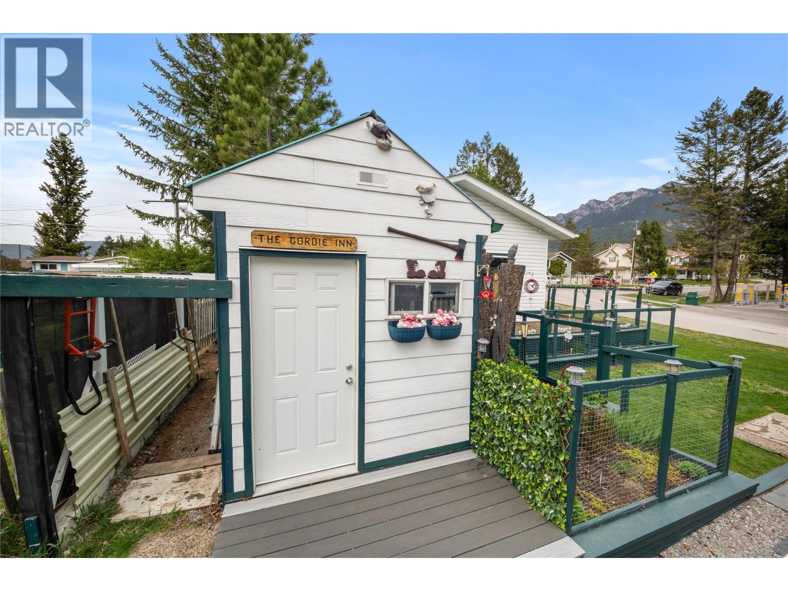 7527 Park Drive West - 7