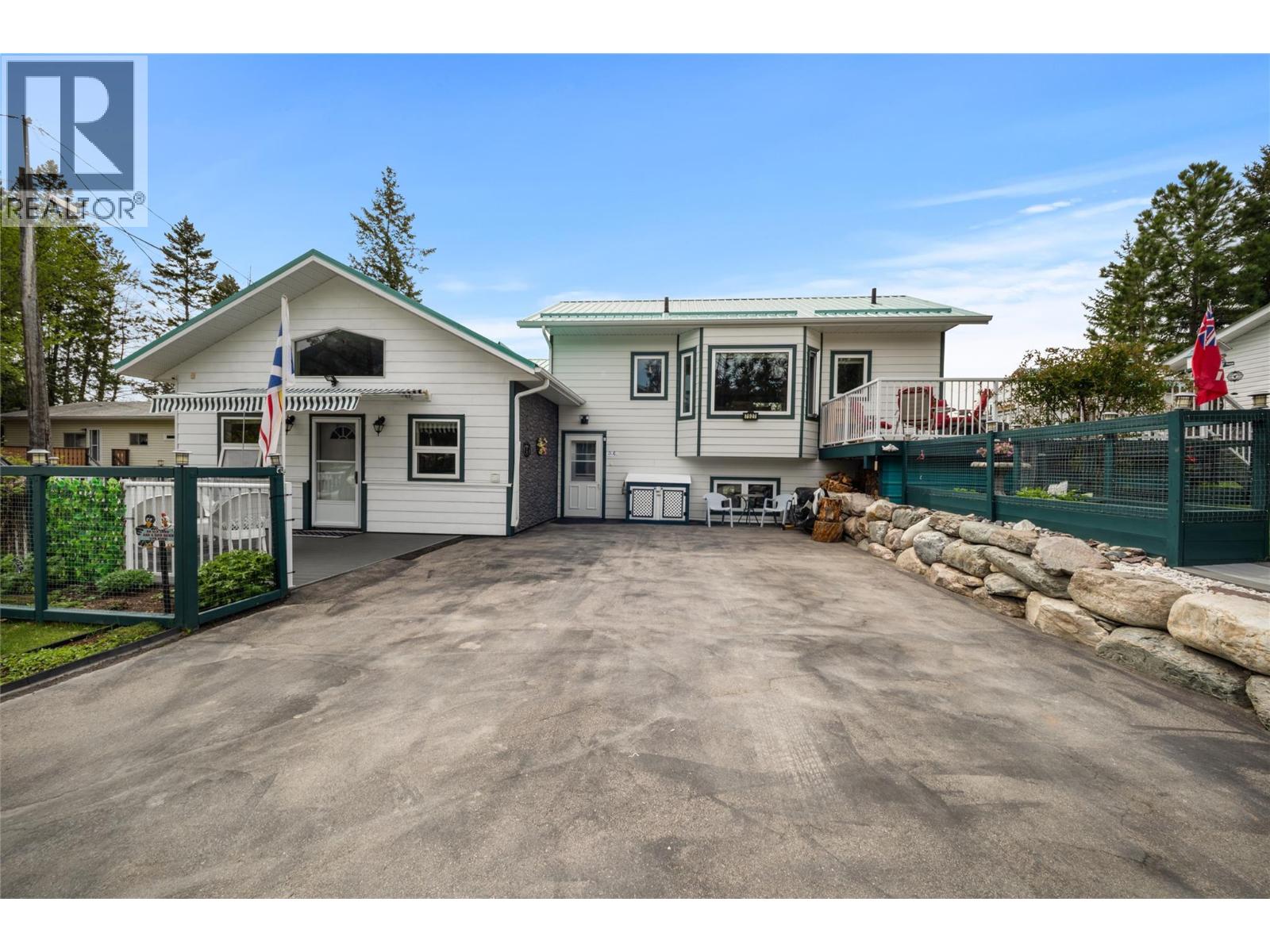 7527 Park Drive West - 1