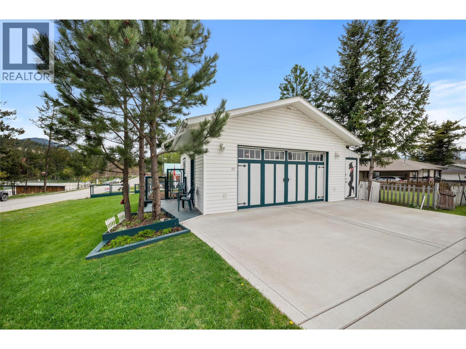 7527 Park Drive West - Image 3