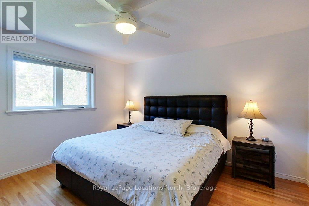 306 LAKESHORE ROAD N - 20