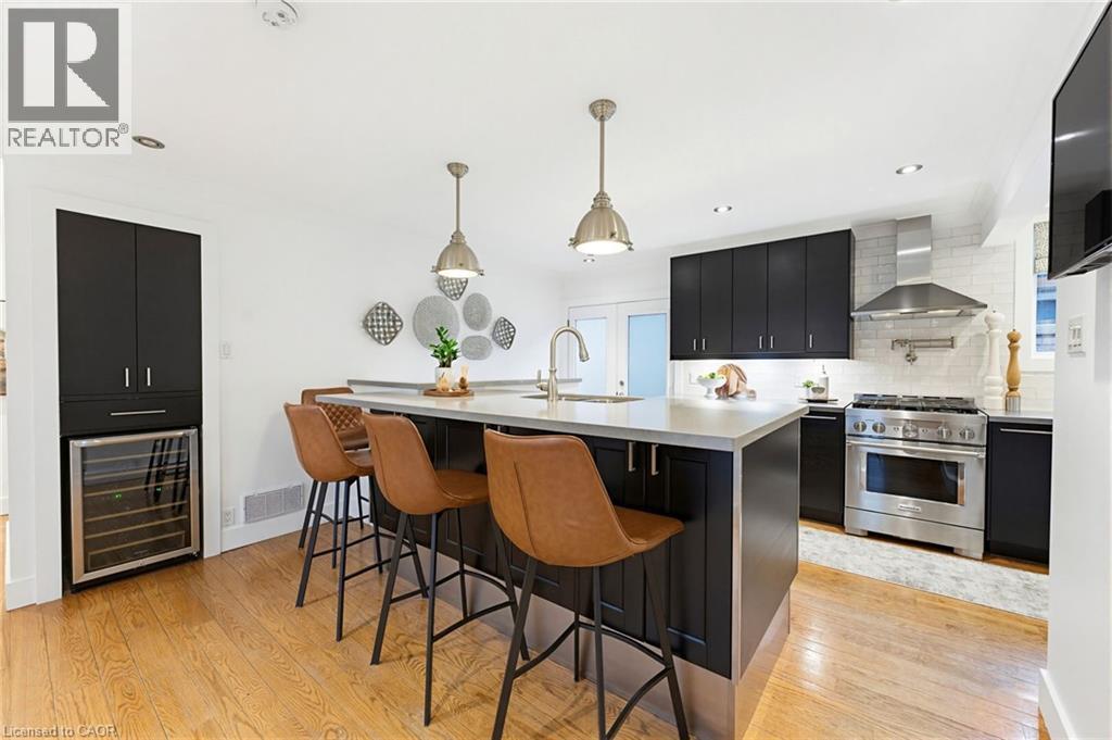 236 PARKSIDE Drive, Waterdown, Ontario, L8B0Y7 — Photo 11