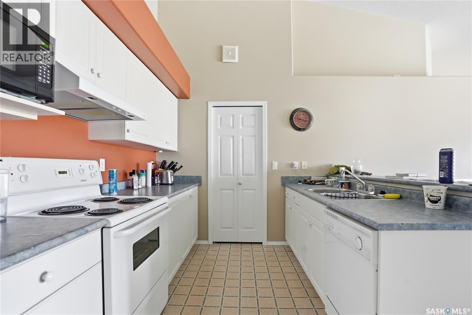 #203F 141 105th STREET W - 6
