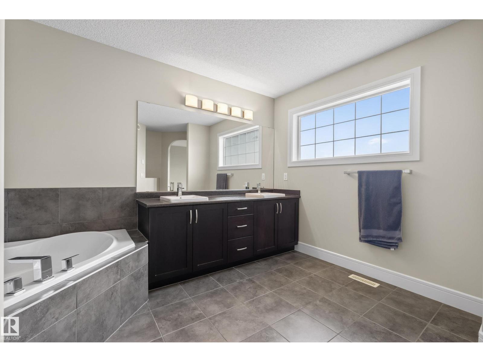 3633 ATKINSON LO SW, Edmonton