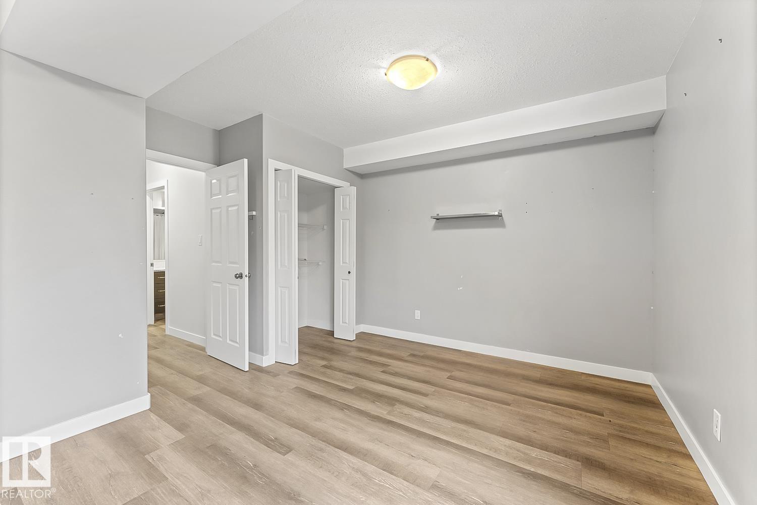 808 26 ST - 32