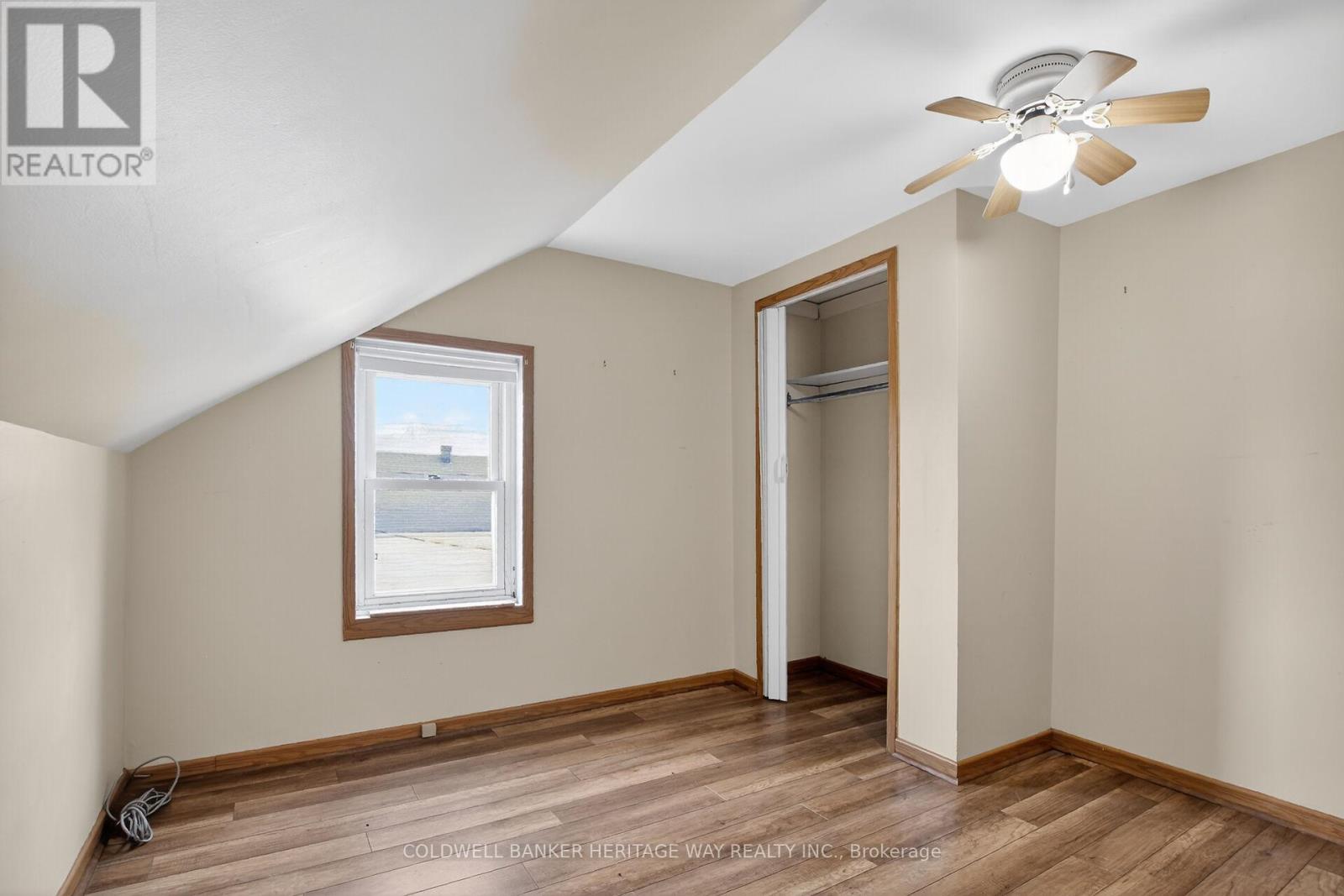 114 & 112 CLARENCE STREET - 32