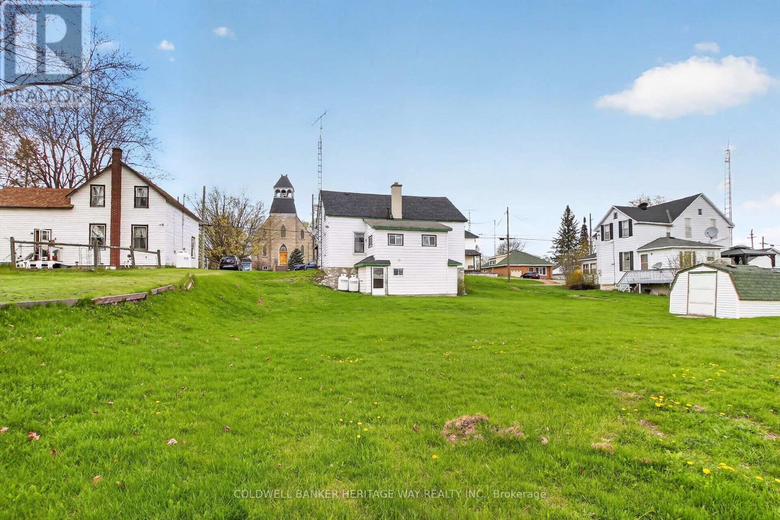 114 & 112 CLARENCE STREET - 36