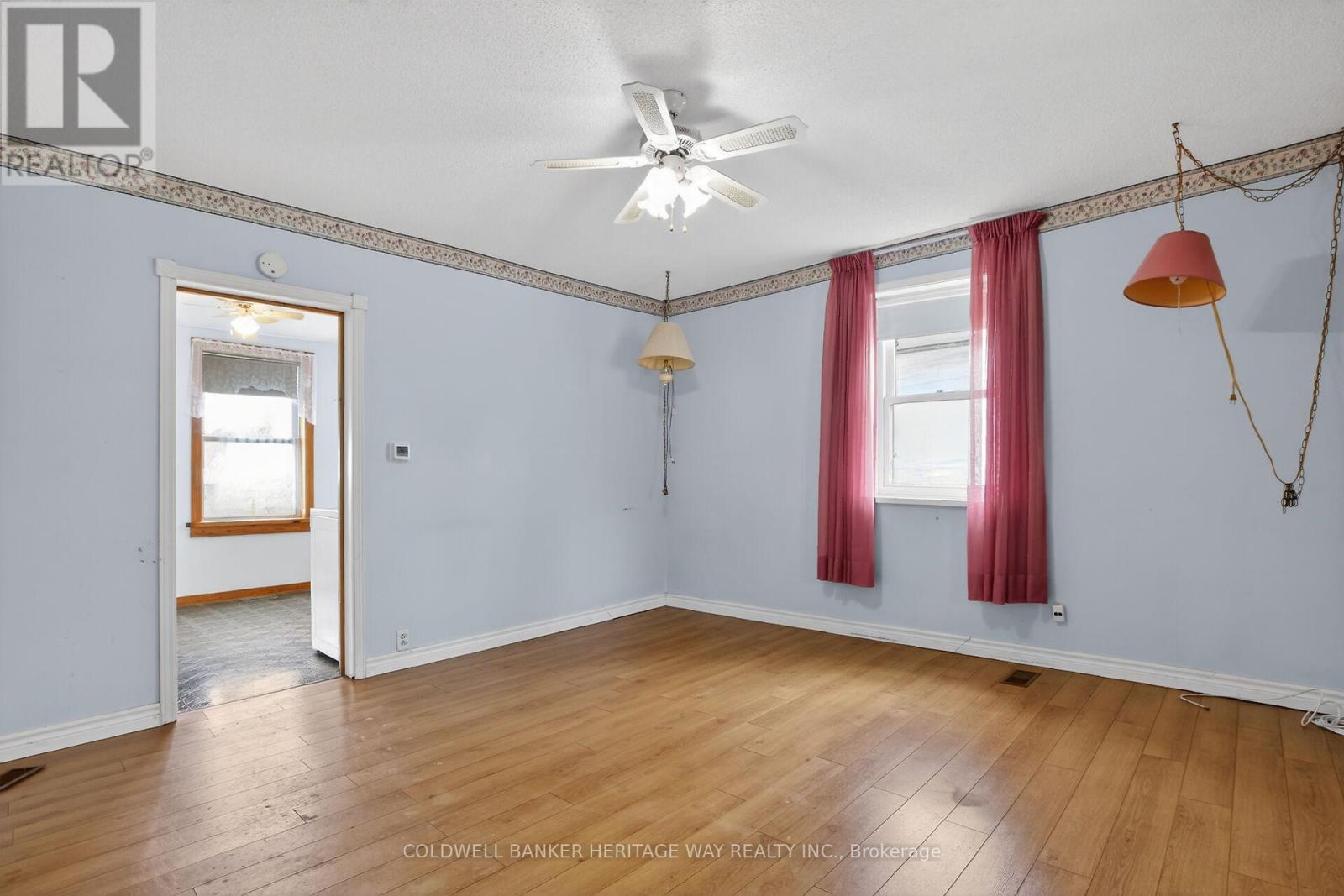 114 & 112 CLARENCE STREET - 8