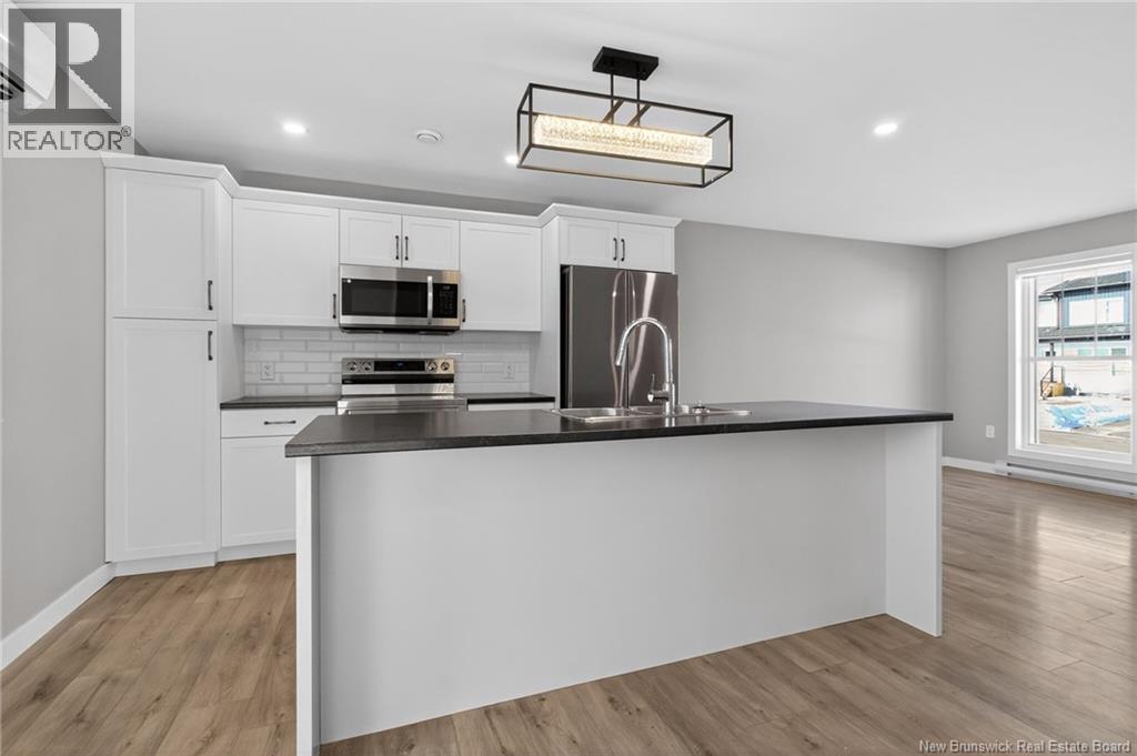 418-424 Damien Street - 10