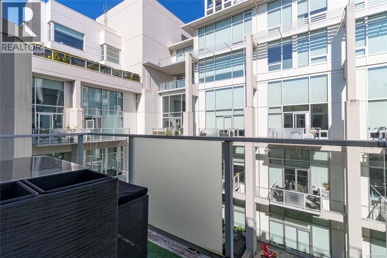 #417 770 Fisgard St - 28